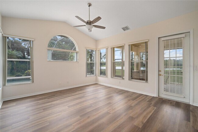 Building Photo - 1103 Signature Dr