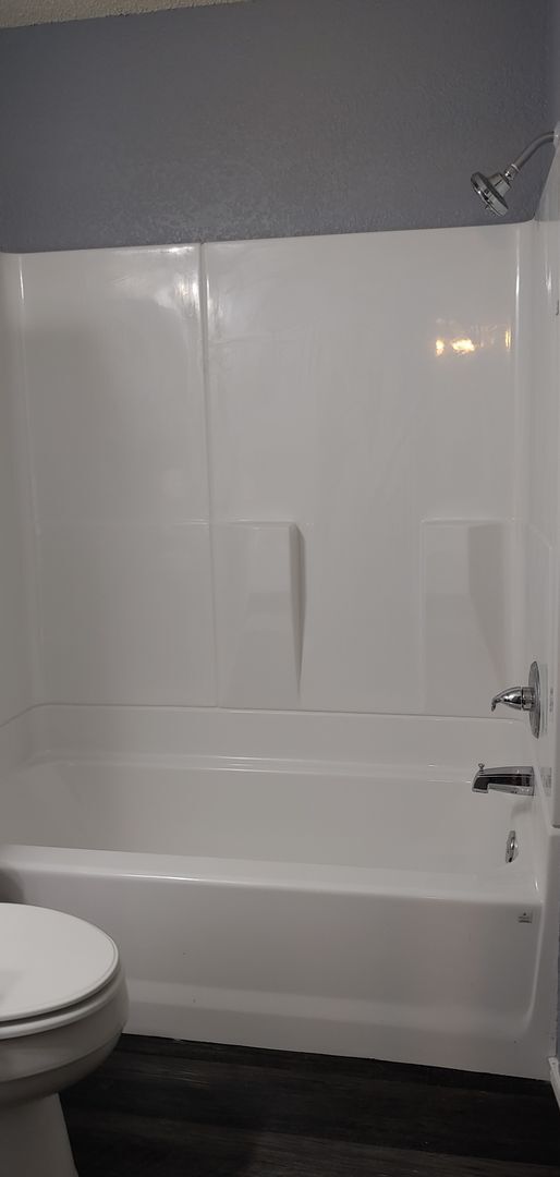 Building Photo - 2BR Arlington Duplex