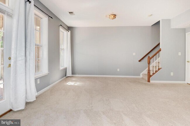 Building Photo - 18818 Silverwood Terrace