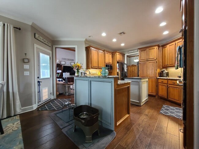 Building Photo - 413 Hamptonridge Rd