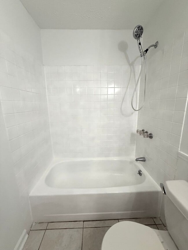 Building Photo - RENOVATED!!!!Great Location with Desirable...