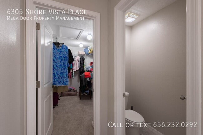 Building Photo - 6305 Shore Vista Pl