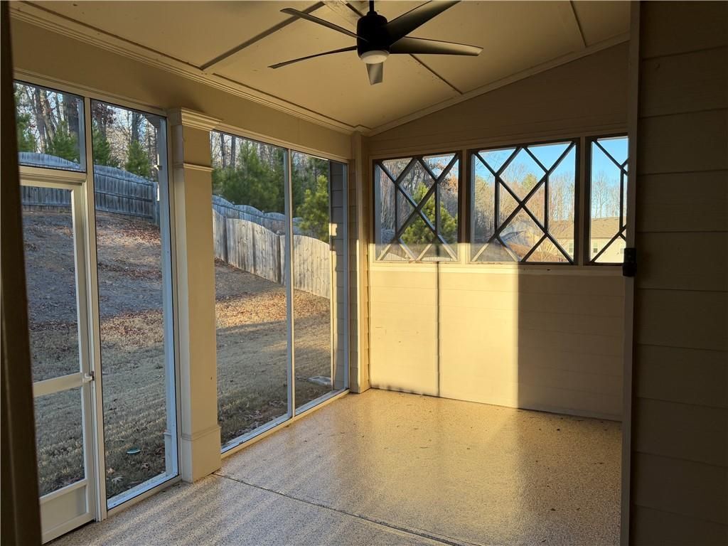 Building Photo - 7811 Silk Tree Pointe