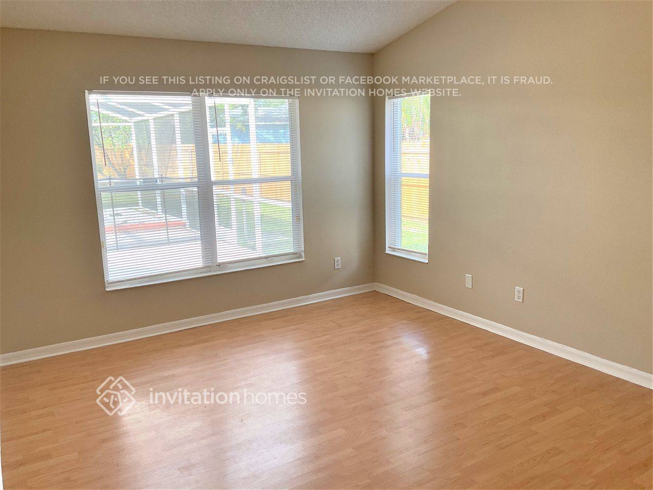 Building Photo - 2903 Roxbury Ct