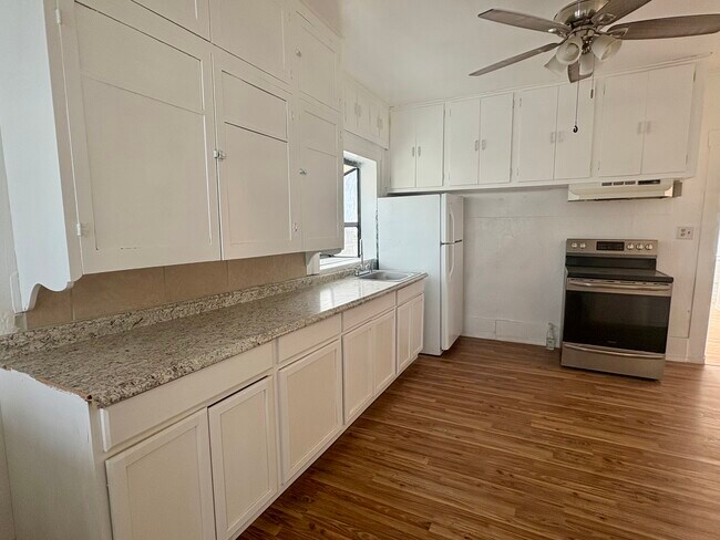 Building Photo - 1345 Cornell Ave