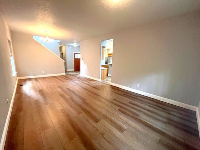 Building Photo - Newly Remodeled 4 Bedroom, Wilsonville, OR