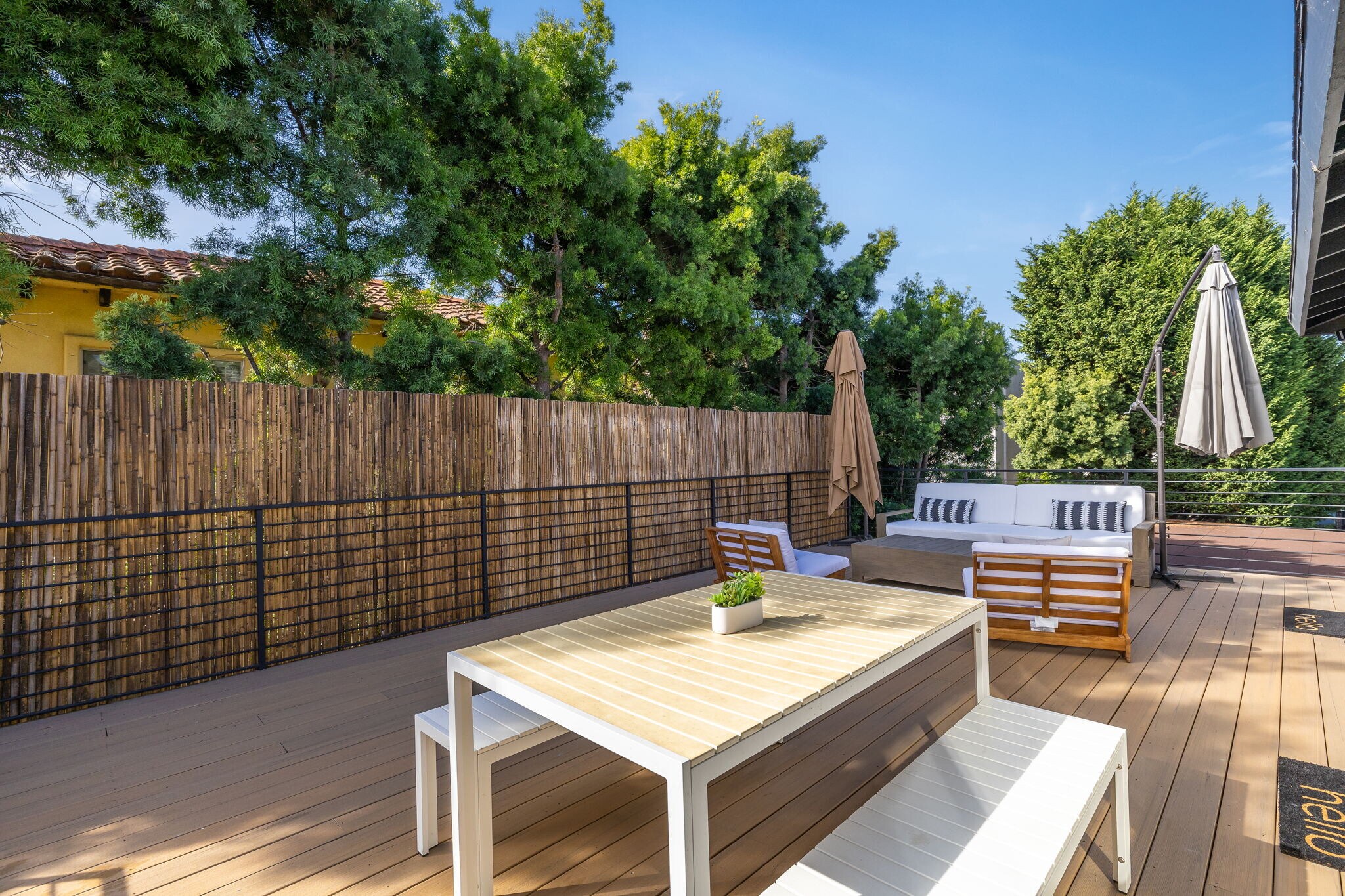 Building Photo - 321 N Gertruda Ave