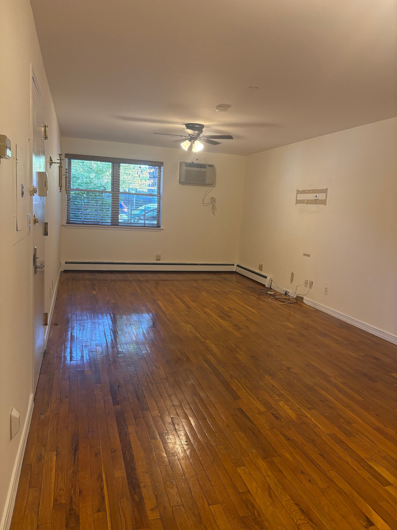 Building Photo - 442 97th St