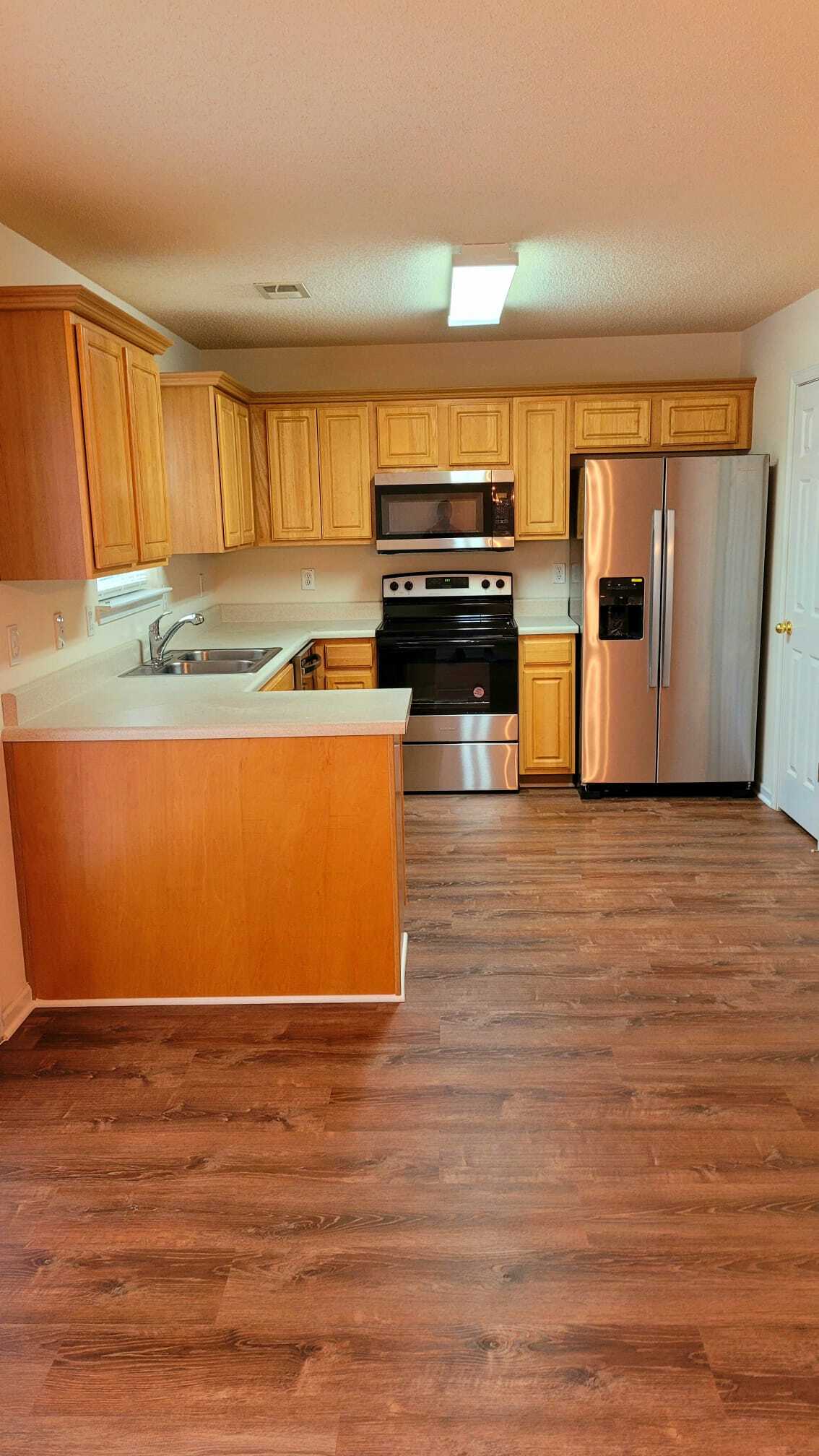Building Photo - 521 Epris Ln