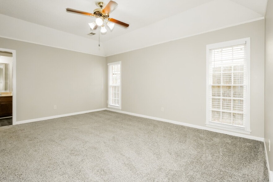 Building Photo - 7026 Cross Timber Ln
