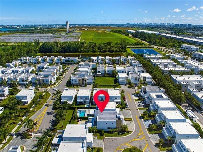 Building Photo - 10359 NW 67th Terrace