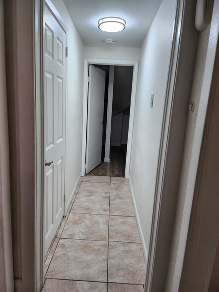 Building Photo - 455 Gregory Ave