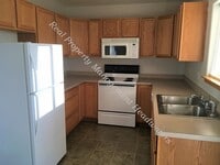 Building Photo - 3838 Tulip St