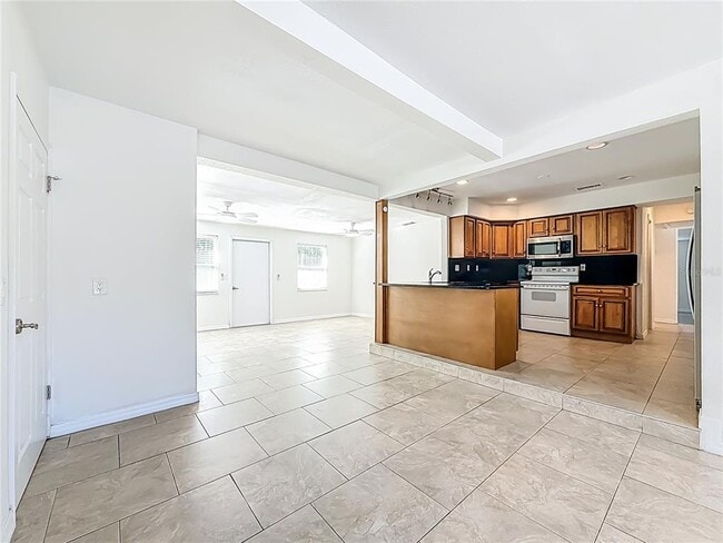 Building Photo - 7250 12th Ave N