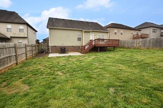 Building Photo - Pet Friendly Four Bedroom!