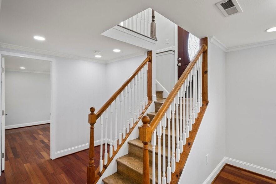 Building Photo - 1612 Florida Ave