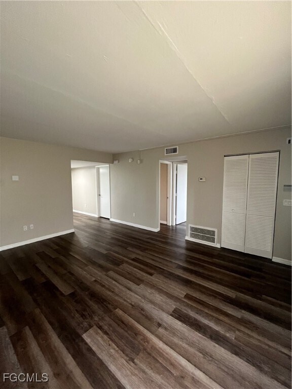 Building Photo - 3705 Country Club Blvd