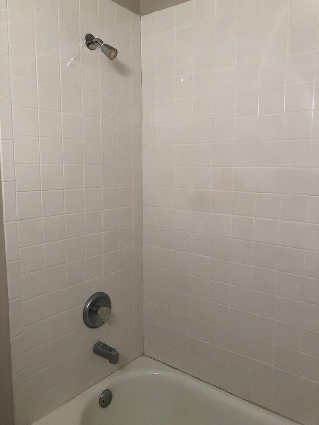 Building Photo - ** Move in Special $500 off your first months rent** WONDERFUL 4 Bedroom/3 Bathroom Home in the M...