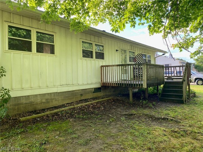 Building Photo - 4142 Sabin Dr