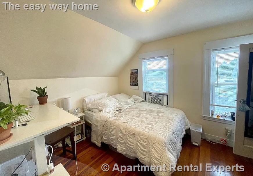 Building Photo - 123 Winthrop St