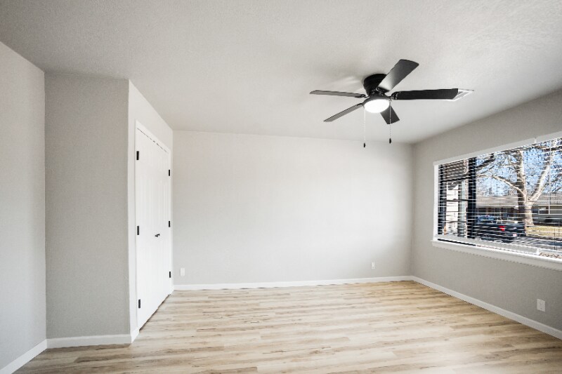 Building Photo - 2620 Acacia Ct