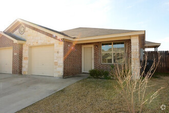 Building Photo - 1306 Cavalry Ln