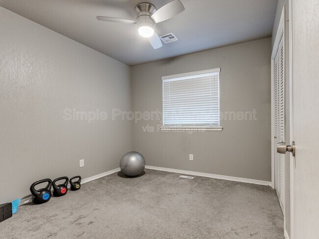 Building Photo - 4136 NW 61st Ter