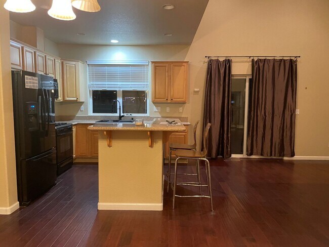 Building Photo - Beautiful home in Sparks- Gated community!