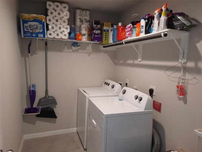 Building Photo - 3326 Sumac Dr