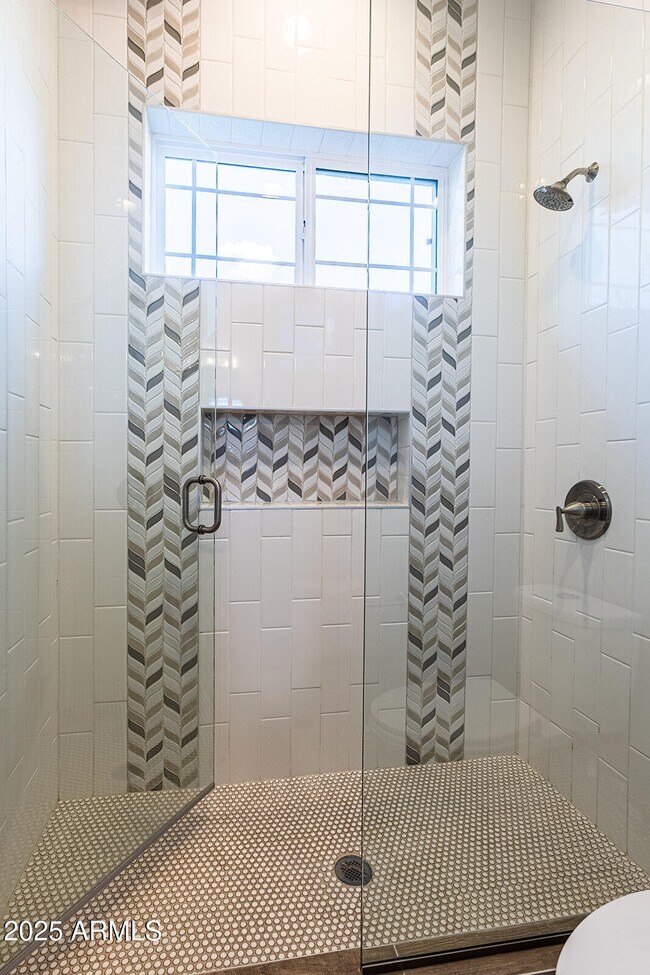 Building Photo - 3801 E Glenrosa Ave