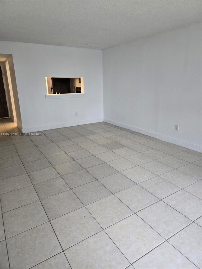 Building Photo - 482 NW 165th St