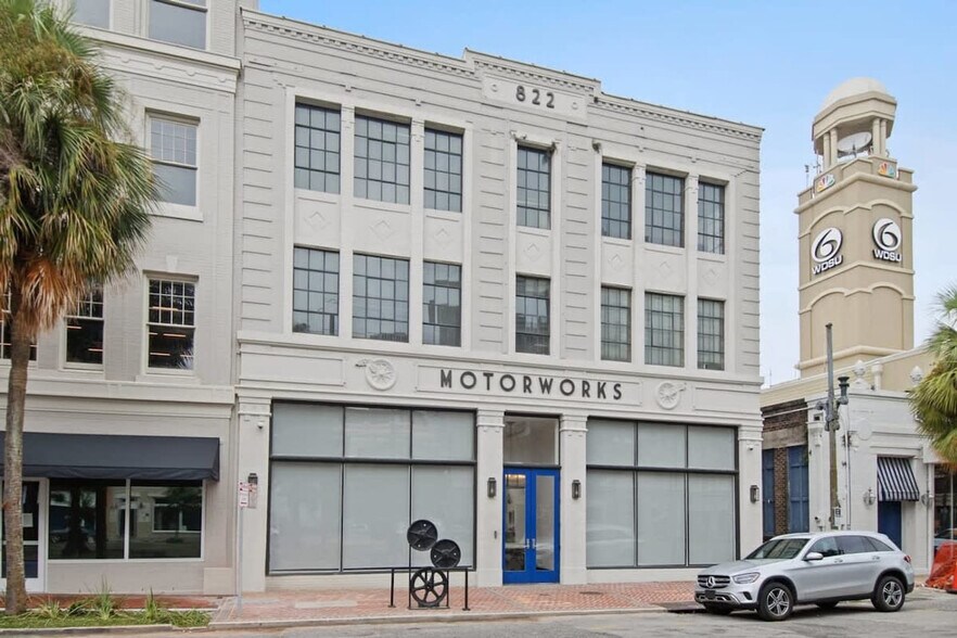 Building Photo - 822 Howard Ave