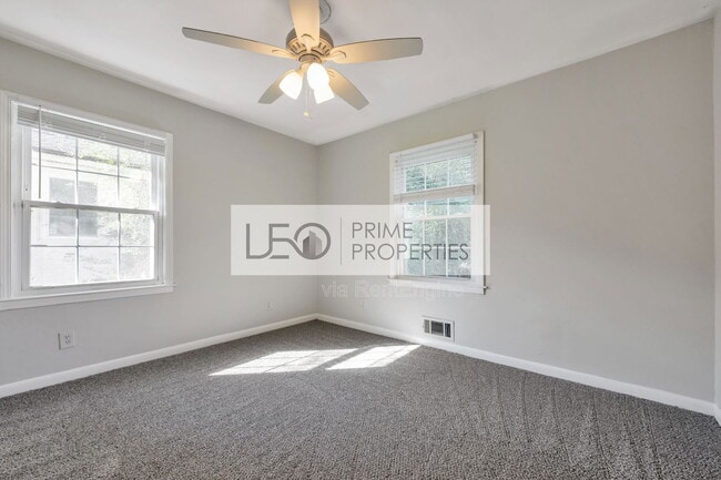 Building Photo - 3168 Bluebird Ln