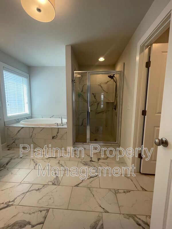 Building Photo - 2312 Echelon Ln