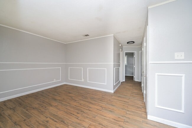 Building Photo - 506 N 3rd St