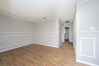 Building Photo - 506 N 3rd St