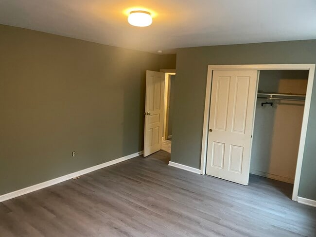 Building Photo - Herndon Apartments