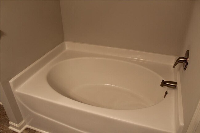 Building Photo - 4741 Beacon Ridge Ln