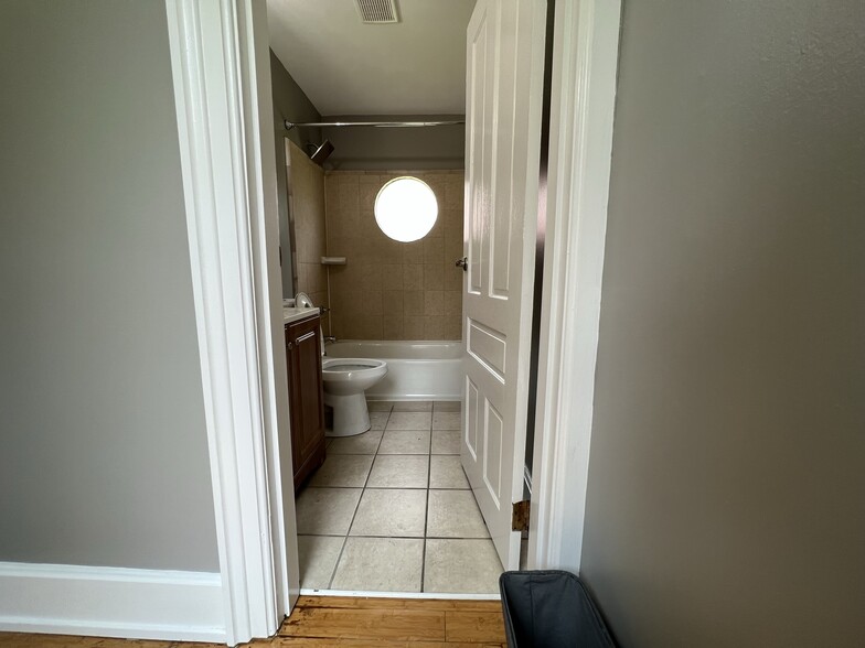 Bathroom - 76 Huffman Ave