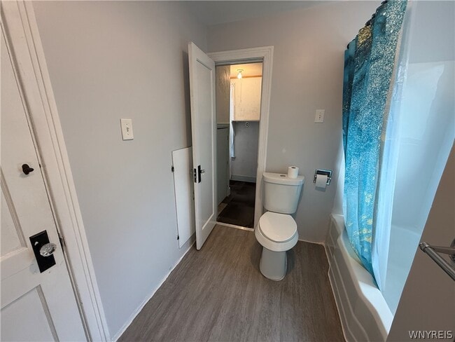 Building Photo - 1035 Oliver St