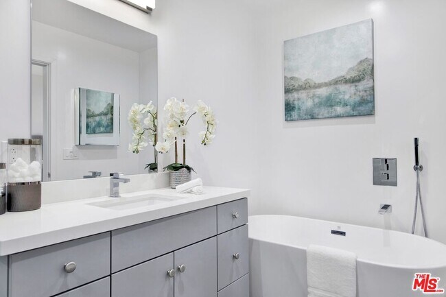 Building Photo - 1458 Butler Ave