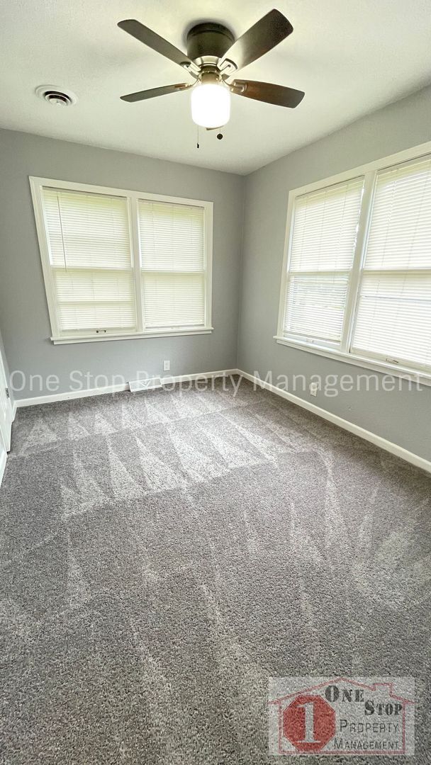 Building Photo - Beautiful 4 Bedroom 2 Bathroom Home in Kan...