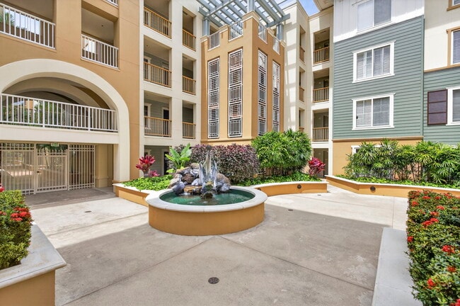 Building Photo - 520 Lunalilo Home Rd