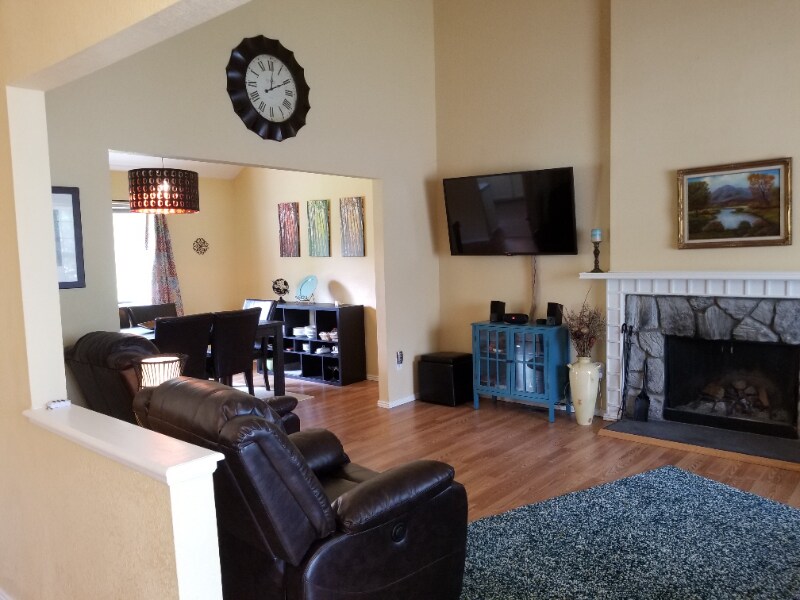 Building Photo - 6338 S Emporia Cir