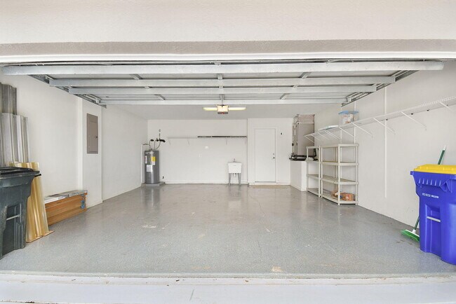 Building Photo - 3058 SE Brierwood Pl