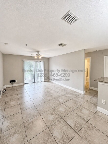 Building Photo - 4036 Crockers Lake Blvd