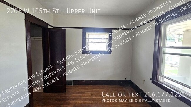 Building Photo - 2206 W 105th St