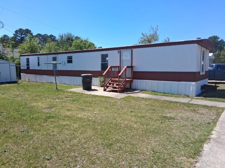 Primary Photo - 6913 Sunbeam Ct