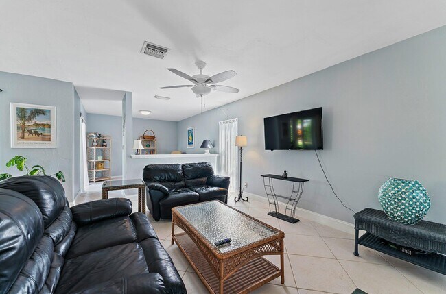 Building Photo - 9520 SE Point Terrace