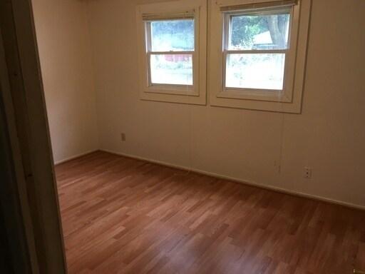 Building Photo - 703/705 Lee Ct
